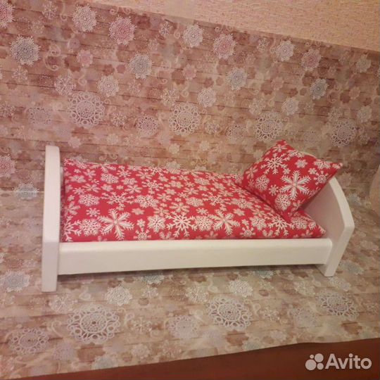 Кроватка для куклы