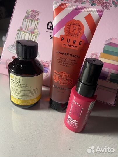 Подарочный бокс с косметикой