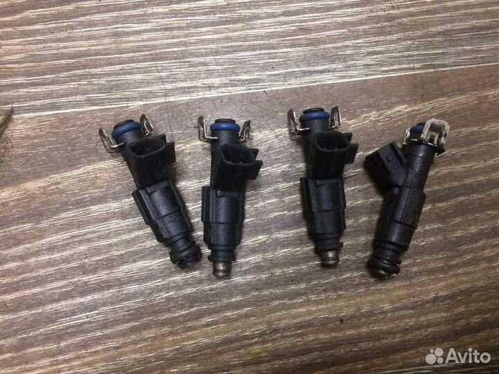 Форсунка топливная Ford Focus 2 Mondeo, Mazda 3, 6