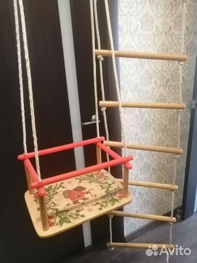 Подвесная лестница и качели детские