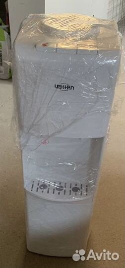 Кулер для воды напольный