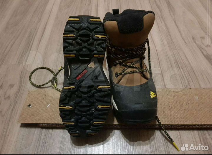 Зимние сапоги Adidas (оригинал)