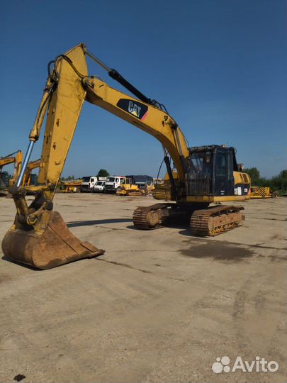 Гусеничный экскаватор CAT 320D L, 2012