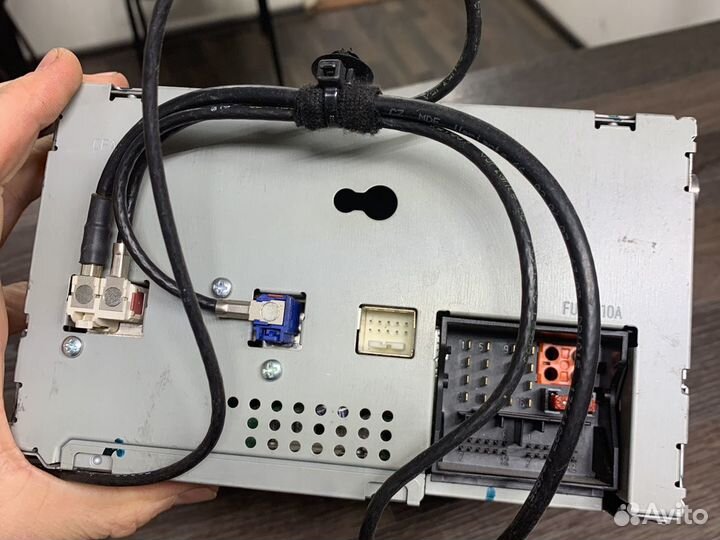 Магнитола Мерседес 2048700794