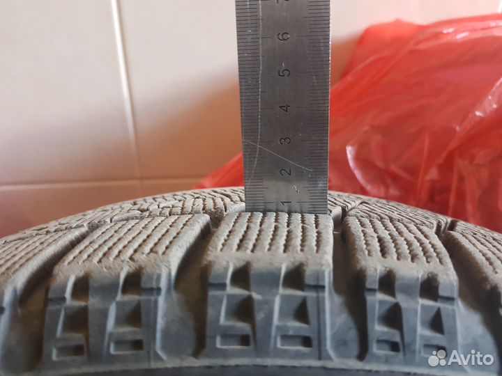 Bridgestone Blizzak VRX 205/60 R16