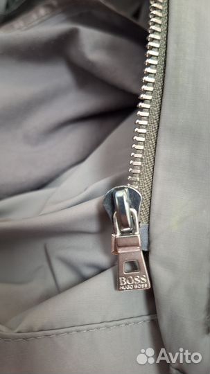 Hugo boss куртка осень