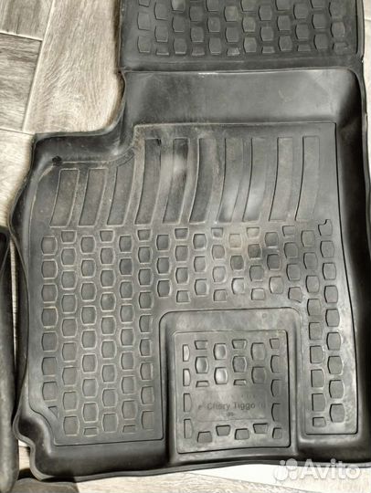 Автомобильные коврики резиновые