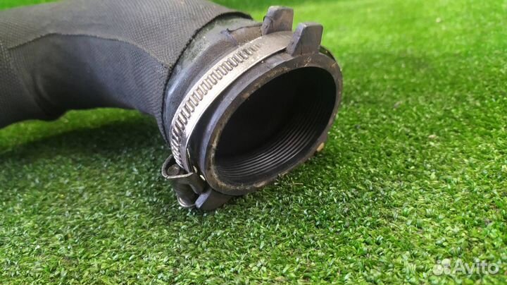 Патрубок интеркулера левый Audi A5 caeb 2010