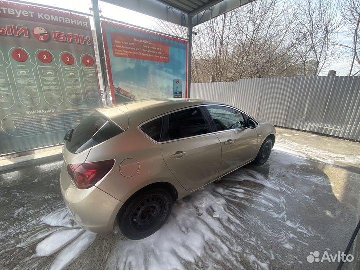 Opel Astra 1.6 AT, 2011, 176 300 км