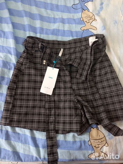 Шорты женские