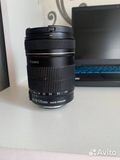 Объектив Canon EF-S 18-135mm f/3.5-5.6 IS