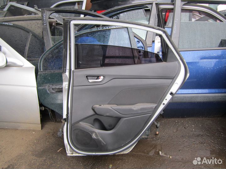 Дверь задняя правая Hyundai Solaris 2
