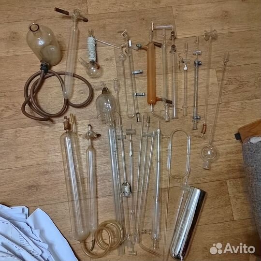 Коробка лабораторной посуды