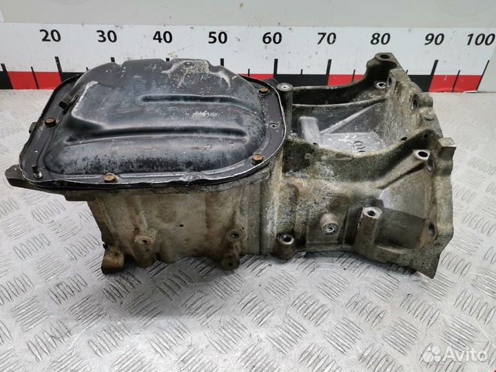 Поддон двигателя Toyota Corolla 9