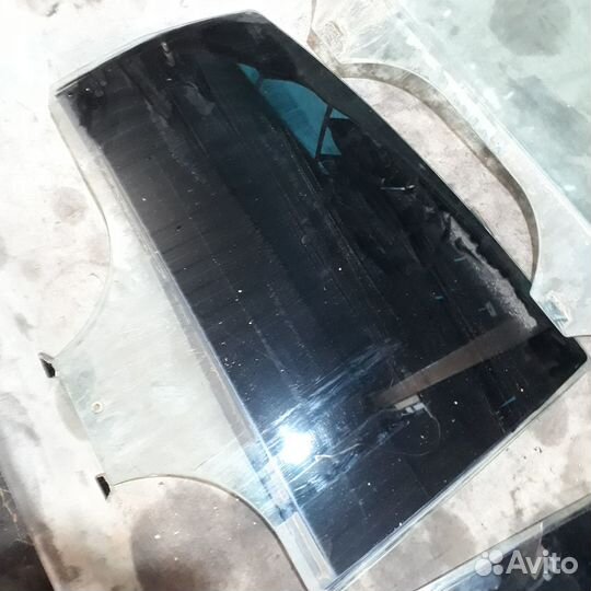 Стекло двери боковое Фольксваген Пассат Б5