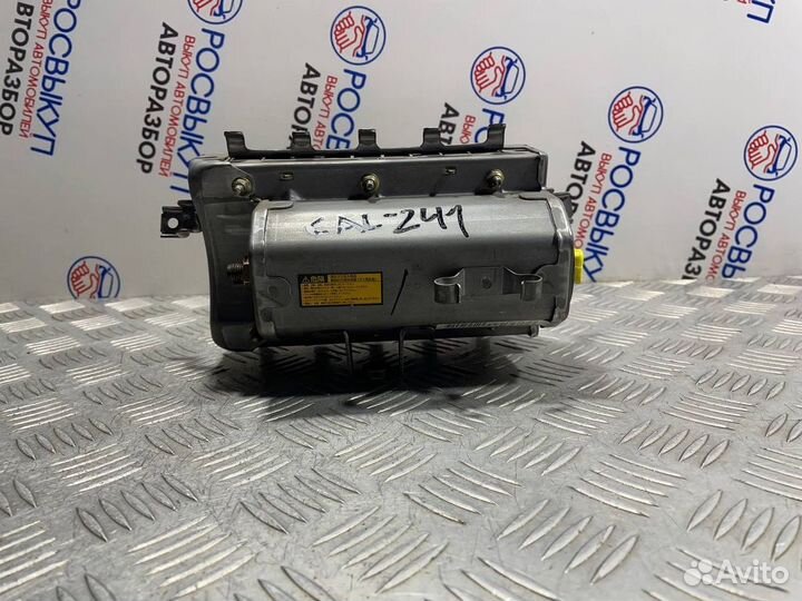 Подушка безопасности пассажирская (в торпедо) Toyo