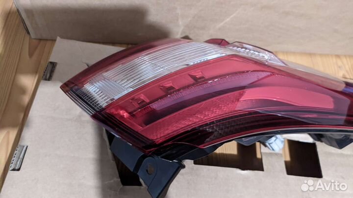 Фонарь задний.новый ориг.кашкай h11. 2018г
