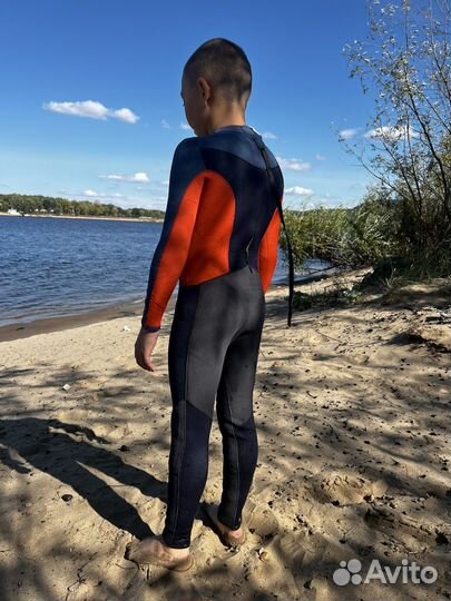 Гидрокостюм