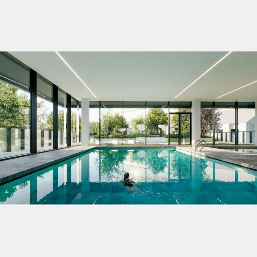 Квартира-студия, 30 м², 13/49 эт.