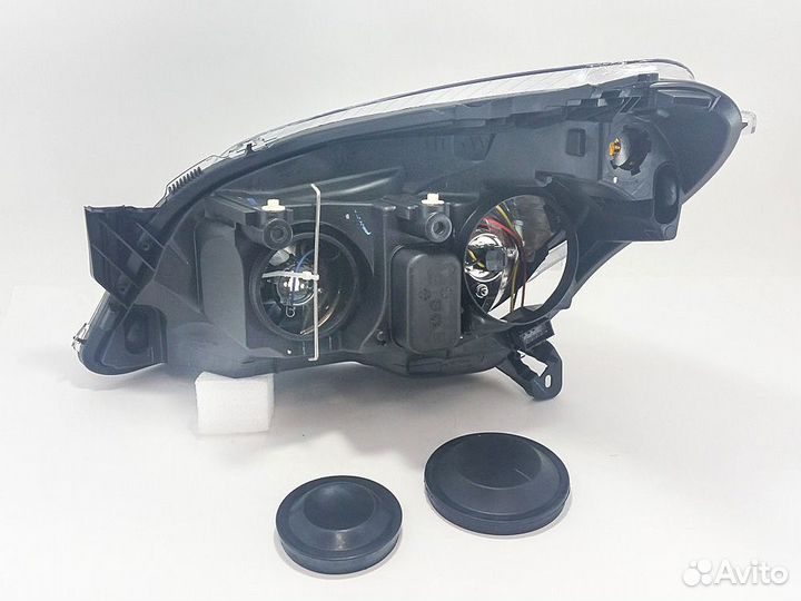 Фара правая Opel Astra H