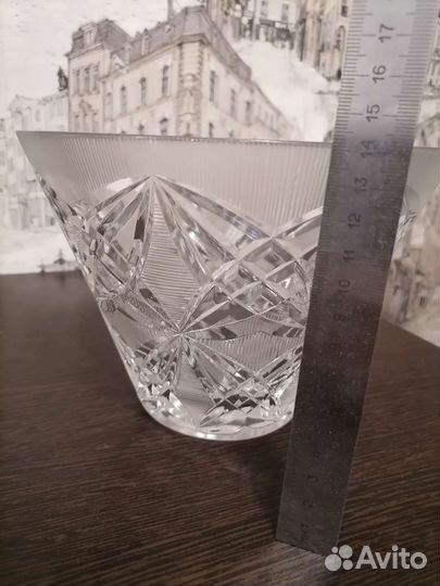 Хрустальная конфетница