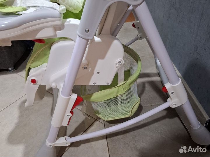 Стульчик для кормления babyton