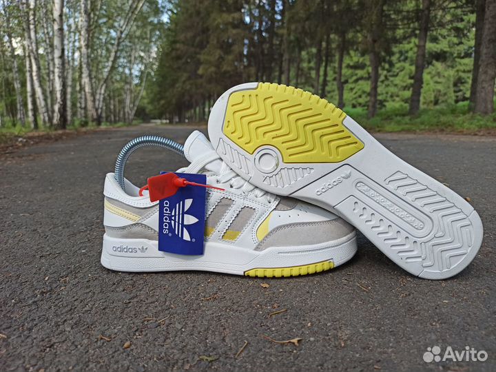 Кроссовки женские adidas 37,39