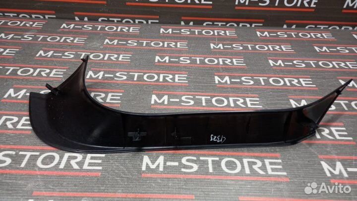 Обшивка двери багажника левая Bmw X5 E70 N62B48B