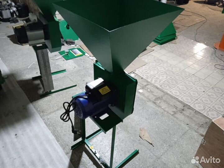 Зернодробилка