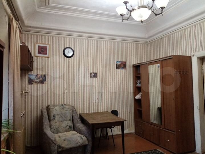Комната 25 м² в 4-к., 1/4 эт.