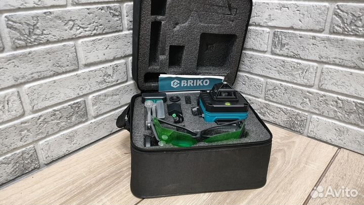 Лазерный уровень Briko