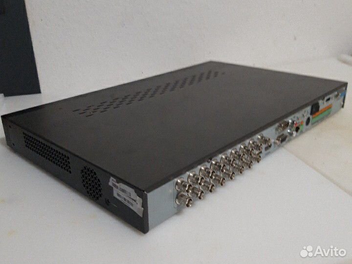 Видеорегистратор RVi-r16ma