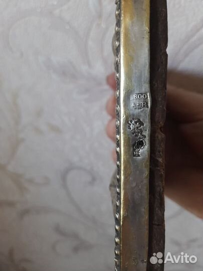 Старинные иконы в серебряном окладе