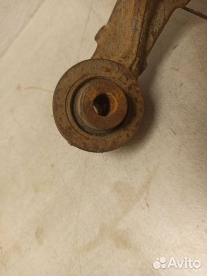 Рычаг передний правый нижний 51350TE1A00