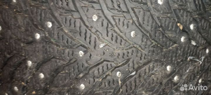 Nokian Tyres Hakkapeliitta 9 215/60 R16 99T