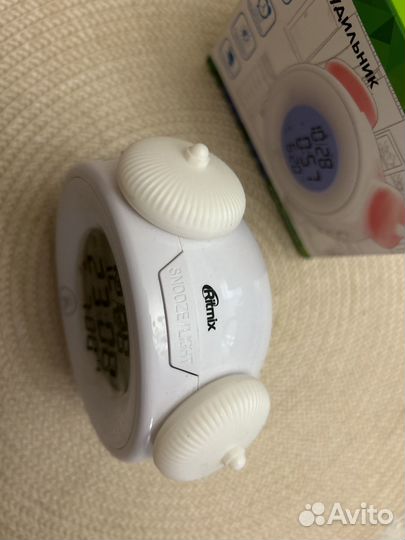 Часы будильник