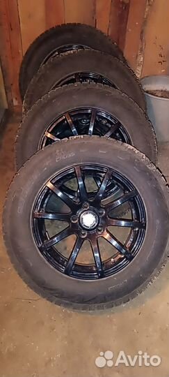 Колеса 215 65 16 зимние(с дисками)
