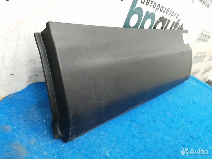 Накладка задней левой двери 82871-4EA0A Nissan