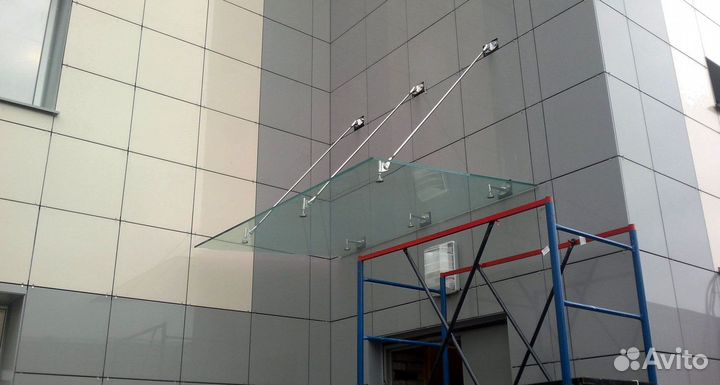 Навес из стекла