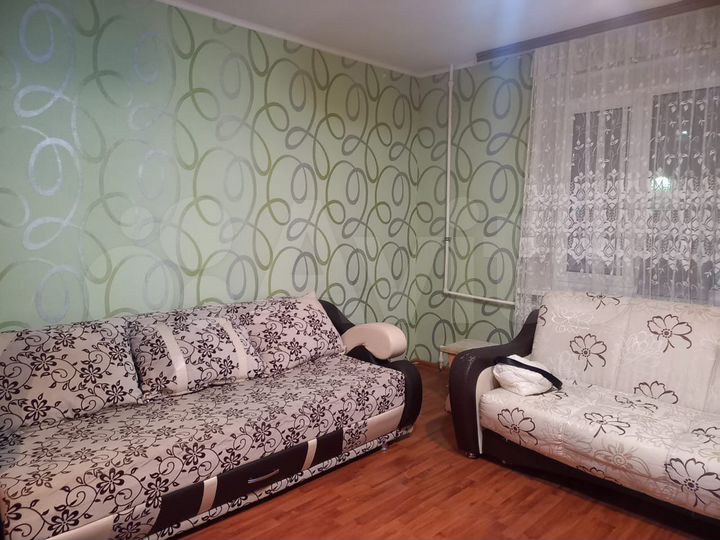 4-к. квартира, 77 м², 1/5 эт.