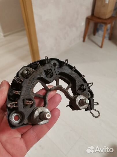 Диодный мост Toyota Avensis