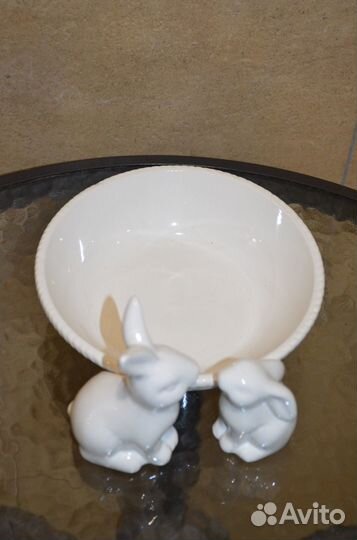 Пасхальная новая тарелка с 2 зайцами