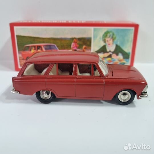 Модель Москвич 426 А3 с ми красный СССР