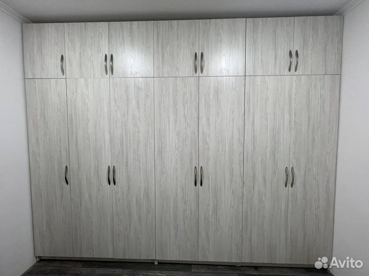 Шкаф распашной под заказ