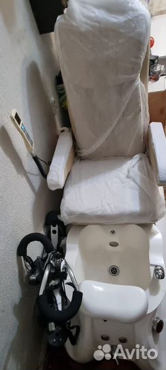 Педикюрное кресло с электроприводом