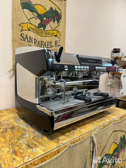 Кофемашина Nuova Simonelli Aurelia 2