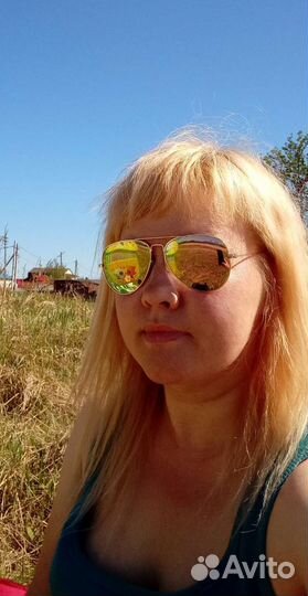 Продавец промышленных товаров