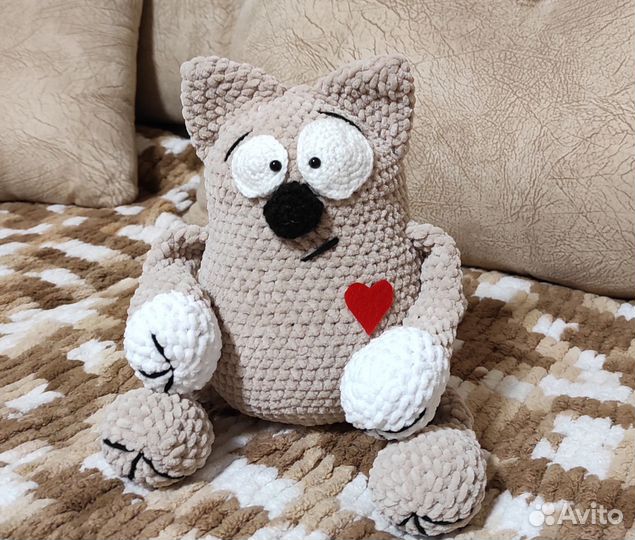 Сердечный кот Василий