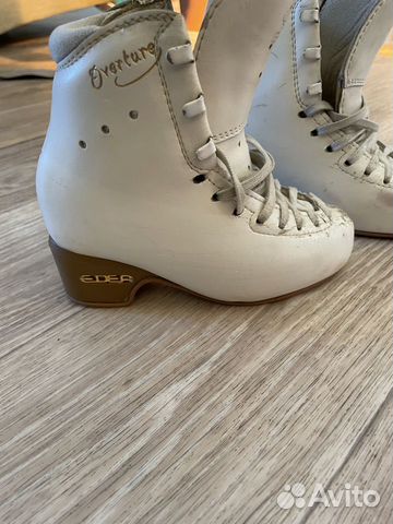 Фигурные коньки edea