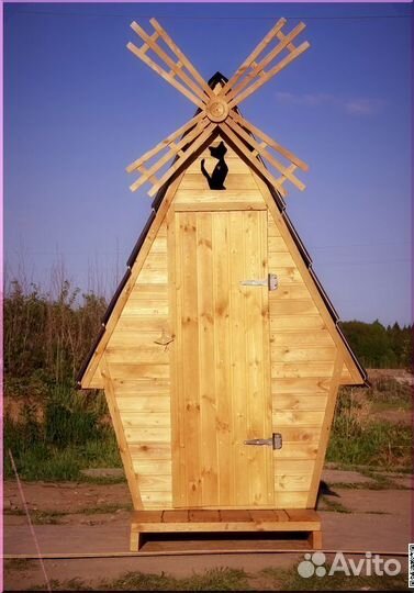 Уличный туалет деревянный HAT112